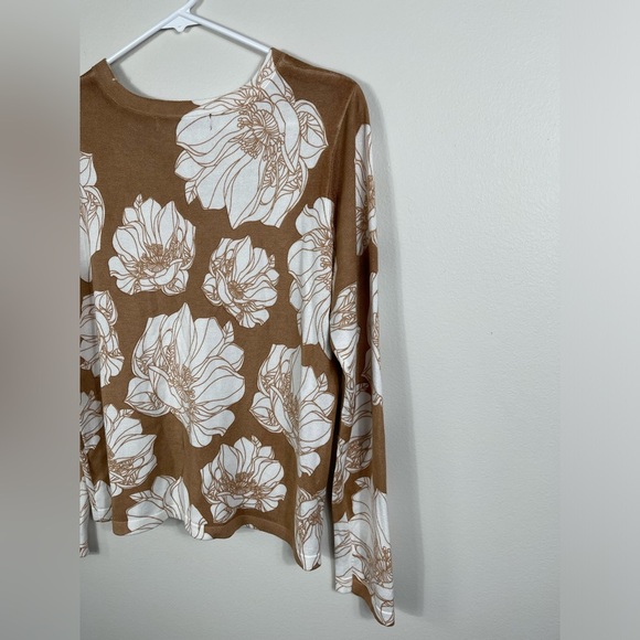 LOVE SCARLETT Blouse Buttons Beige Brown Floral Women's Size M NWT - Picture 10 of 14